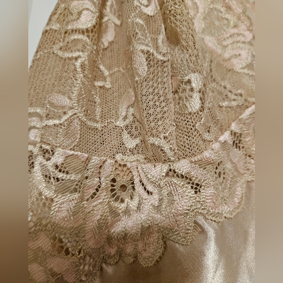 La Vie en Rose nightgown Size M - Picture 5 of 9